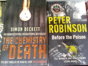 Bücher: Simon Beckett - The Chemistry of Death und Peter Robinson - Before the Poison